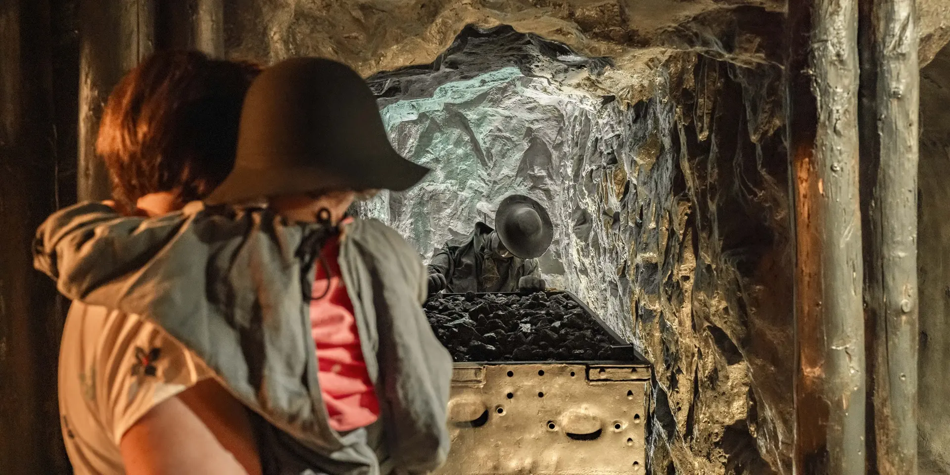 Centre Minier de Faymoreau, descente dans la mine en famille