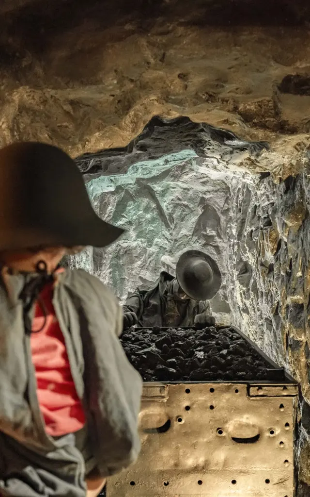 Centre Minier de Faymoreau, descente dans la mine en famille